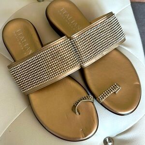 EUC Like New Sz 9 Rhinestone sandals